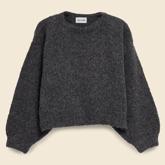 Atelier Delphine Sweaters - Atelier Delphine
BALLOON SLEEVE SWEATER